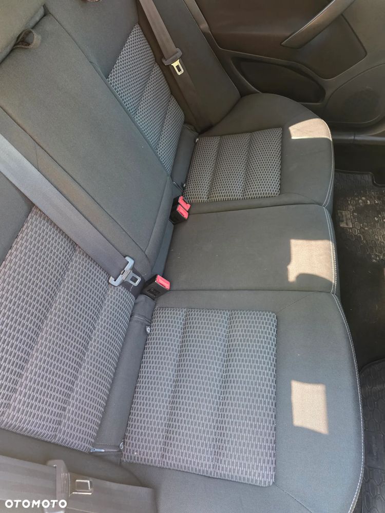 Skoda Octavia 1.6 TDI Ambition DSG - 9