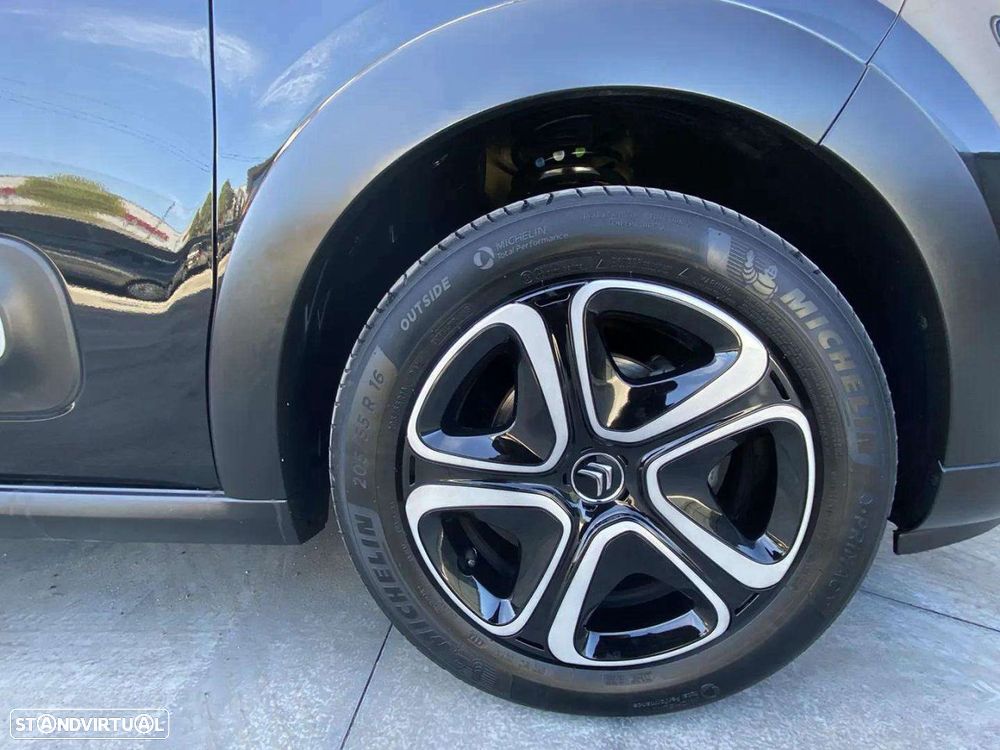 Citroën C3 1.2 PureTech Plus - 23