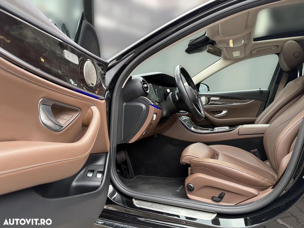 Mercedes-Benz E 300 4MATIC Aut. - 9