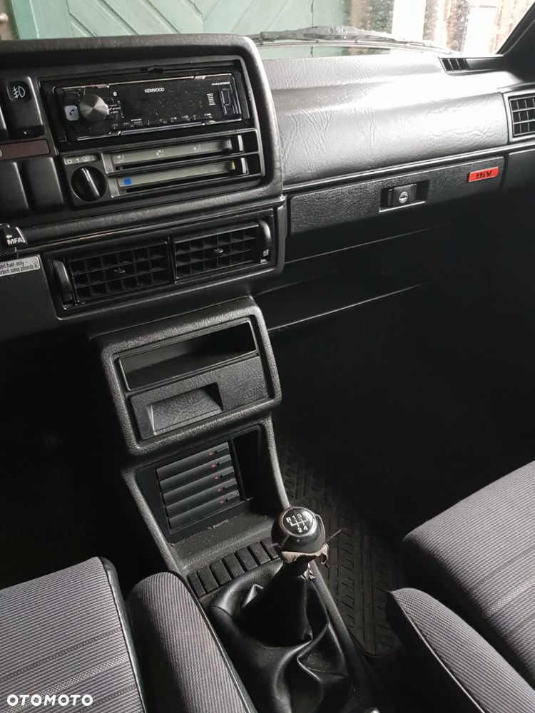 Volkswagen Golf 1.8 16V GTI - 11