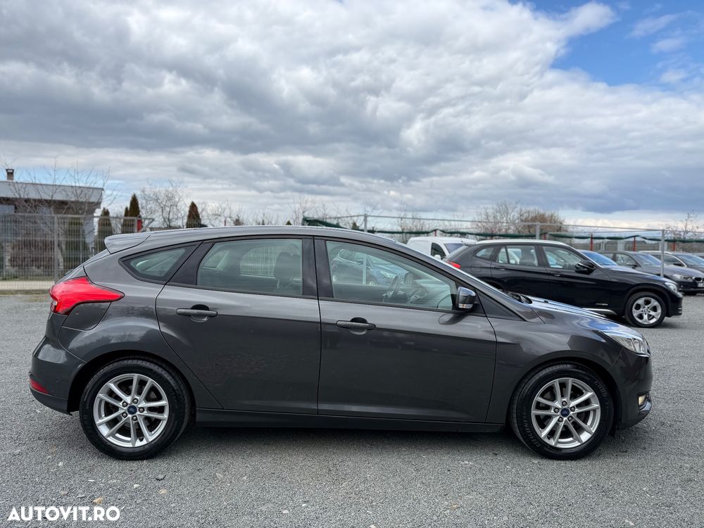 Ford Focus 1.0 EcoBoost Start-Stopp-System TREND - 24