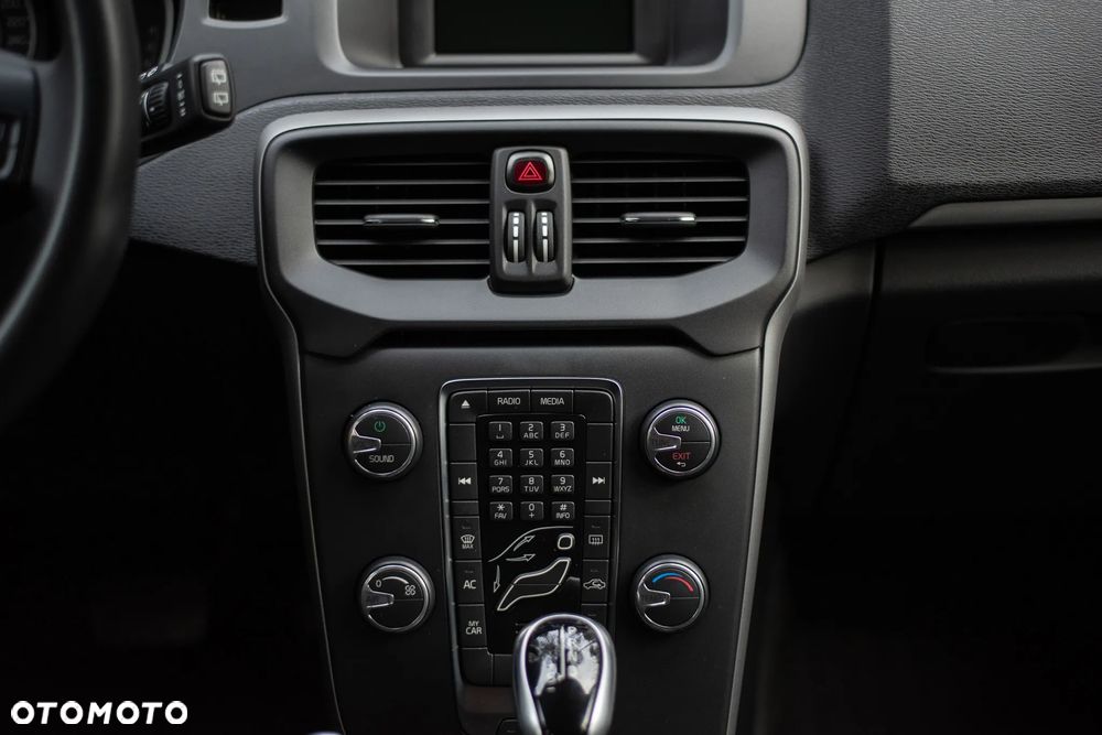 Volvo V40 T2 Geartronic Kinetic - 18