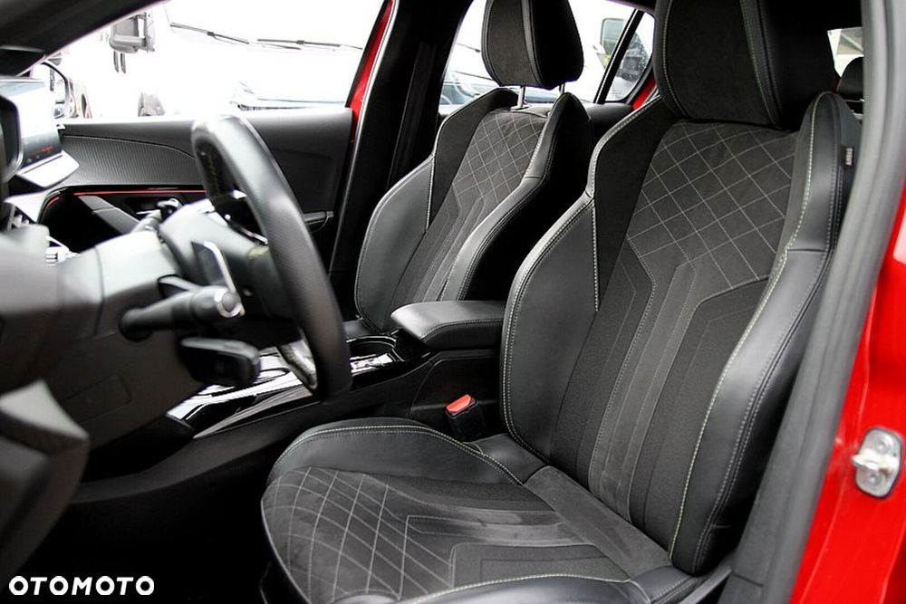 Peugeot 208 1.2 PureTech GT Pack S&S EAT8 - 19