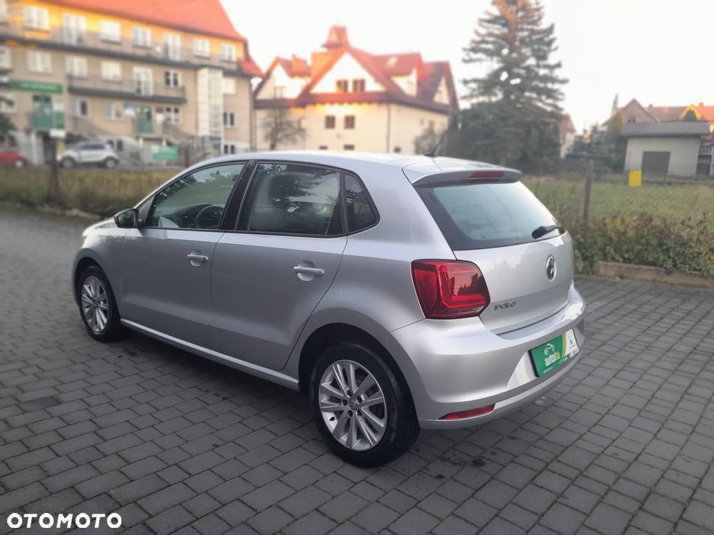 Volkswagen Polo 1.4 TDI (Blue Motion Technology) Comfortline - 6