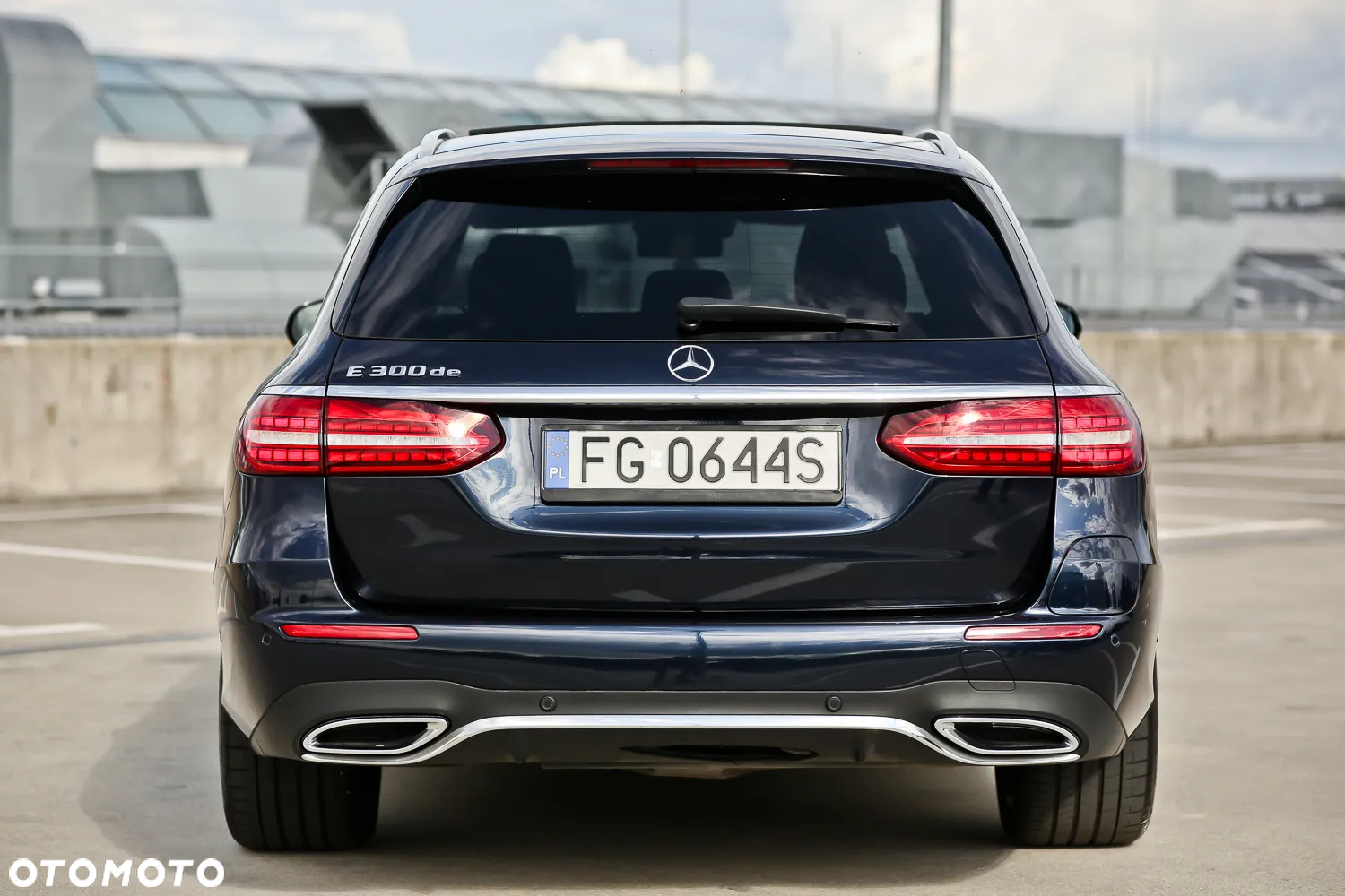 Mercedes-Benz Klasa E 300 de T 9G-TRONIC AMG Line - 14