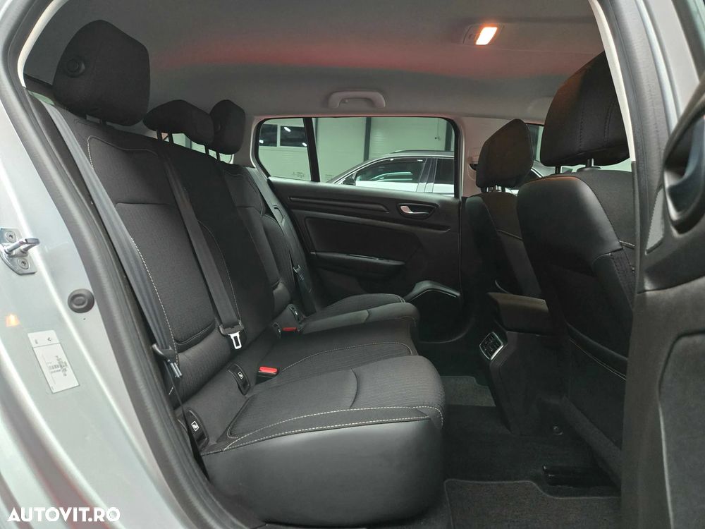 Renault Megane TCe 140 GPF EDC BUSINESS EDITION - 16