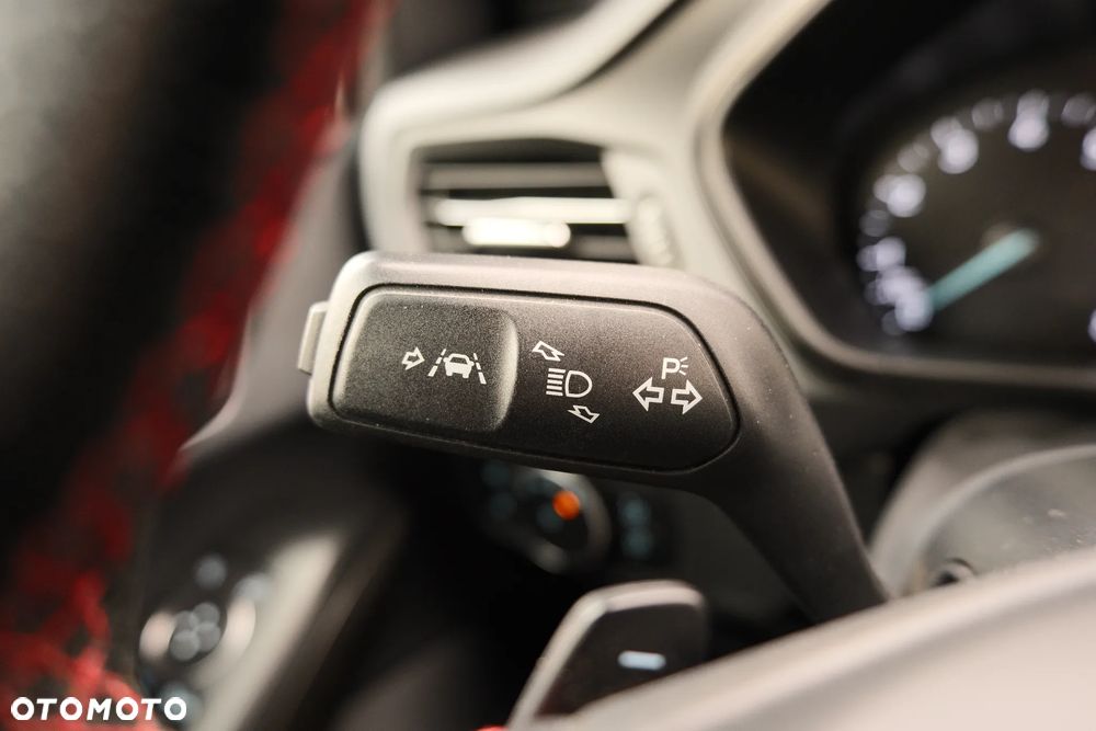Ford Focus 1.5 EcoBoost ST-Line Business - 29