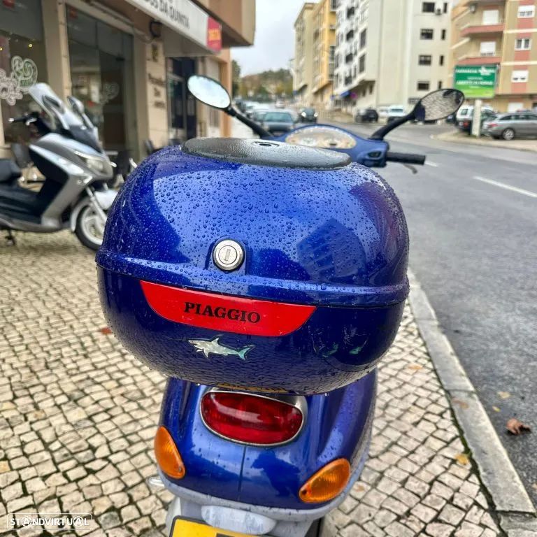 Piaggio Vespa 50 ETZ - 24