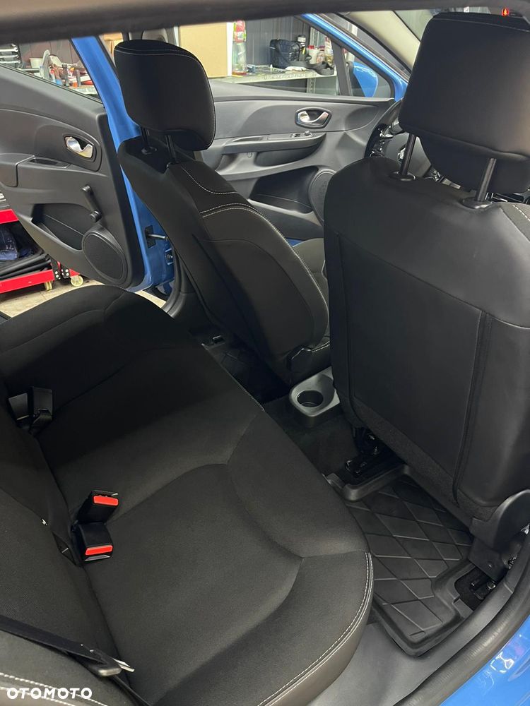 Renault Clio 1.2 16V Limited - 27