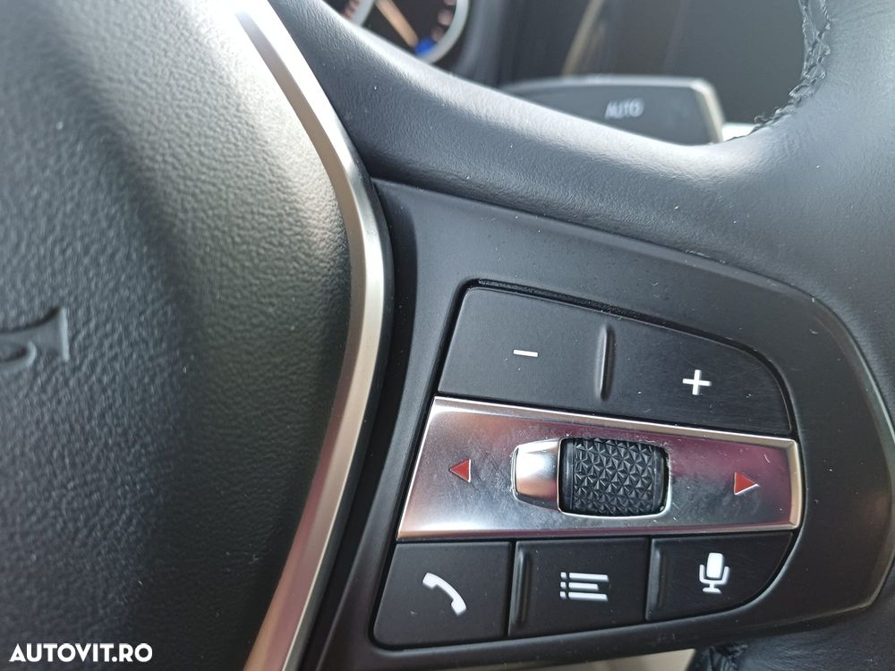 BMW Seria 3 320d xDrive AT Sport Line - 15