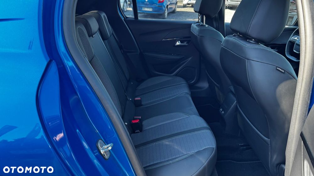 Peugeot 208 PureTech 130 EAT8 Allure - 27