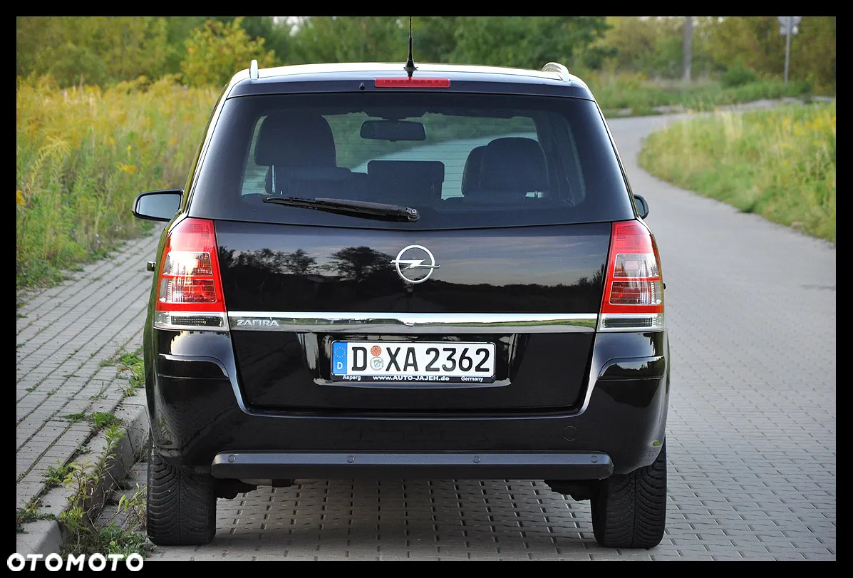 Opel Zafira 1.8 Cosmo - 10