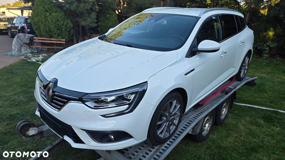Renault Megane Grandtour ENERGY TCe 130 BOSE EDITION - 7