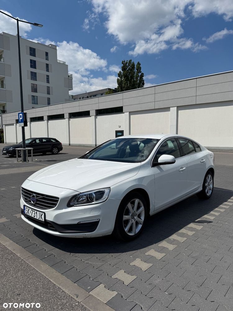 Volvo S60 D3 Drive-E Momentum - 1
