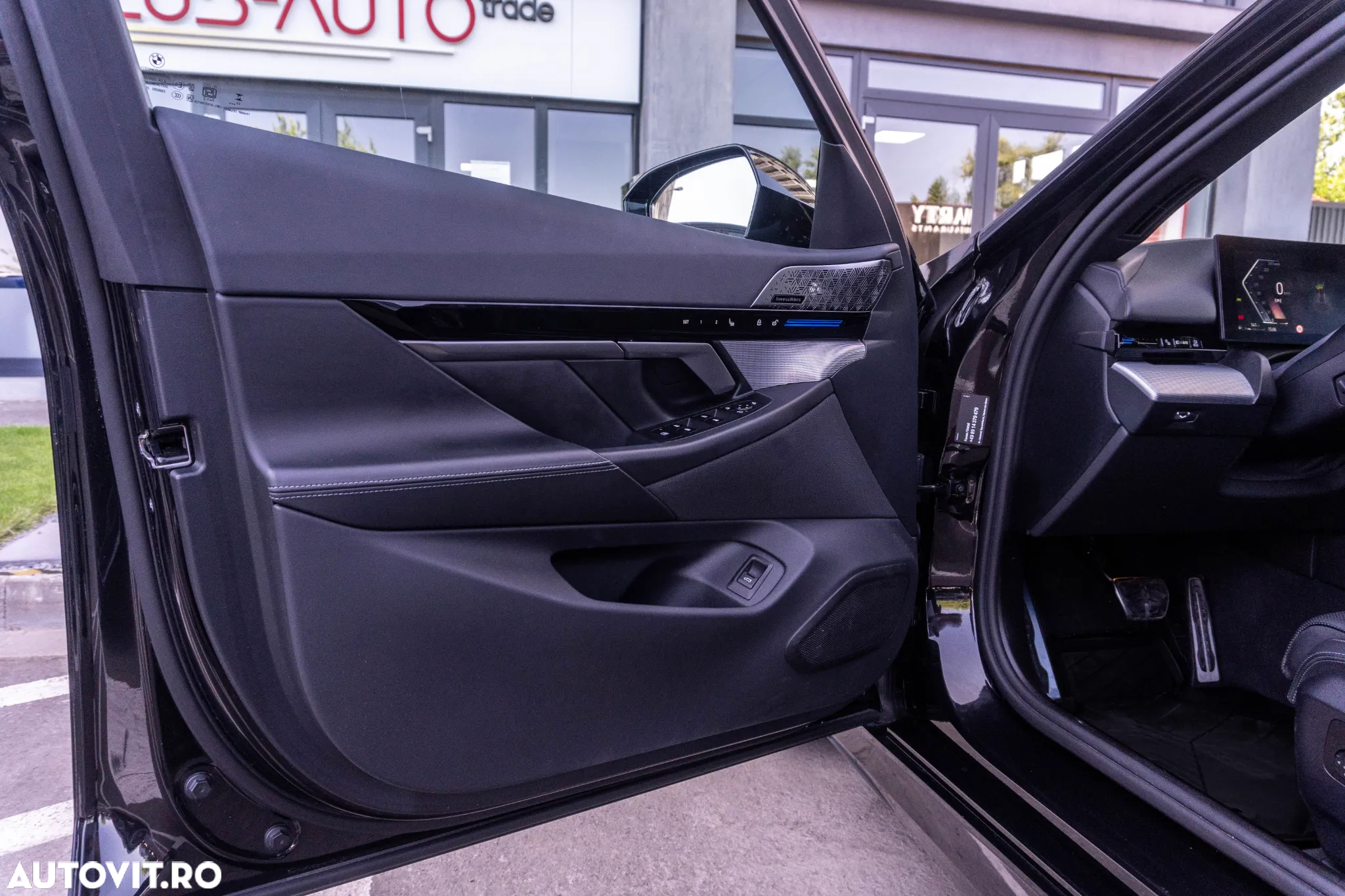 BMW Seria 5 520i Touring Aut. - 25