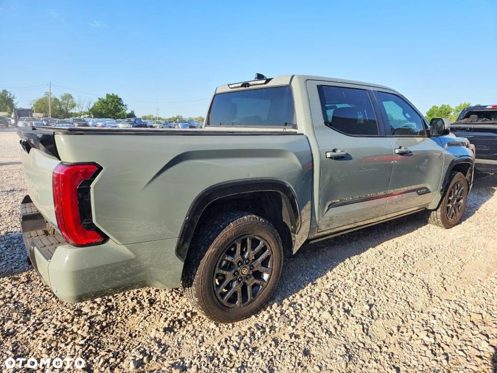 Toyota Tundra - 4