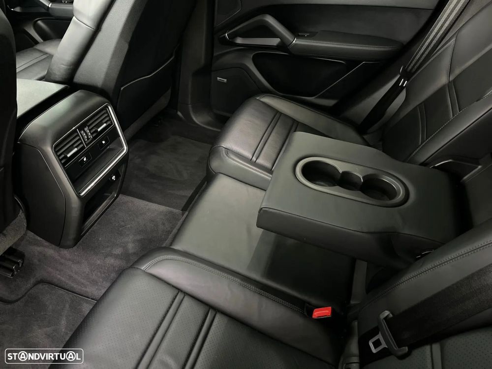 Porsche Cayenne Coupé E-Hybrid - 40