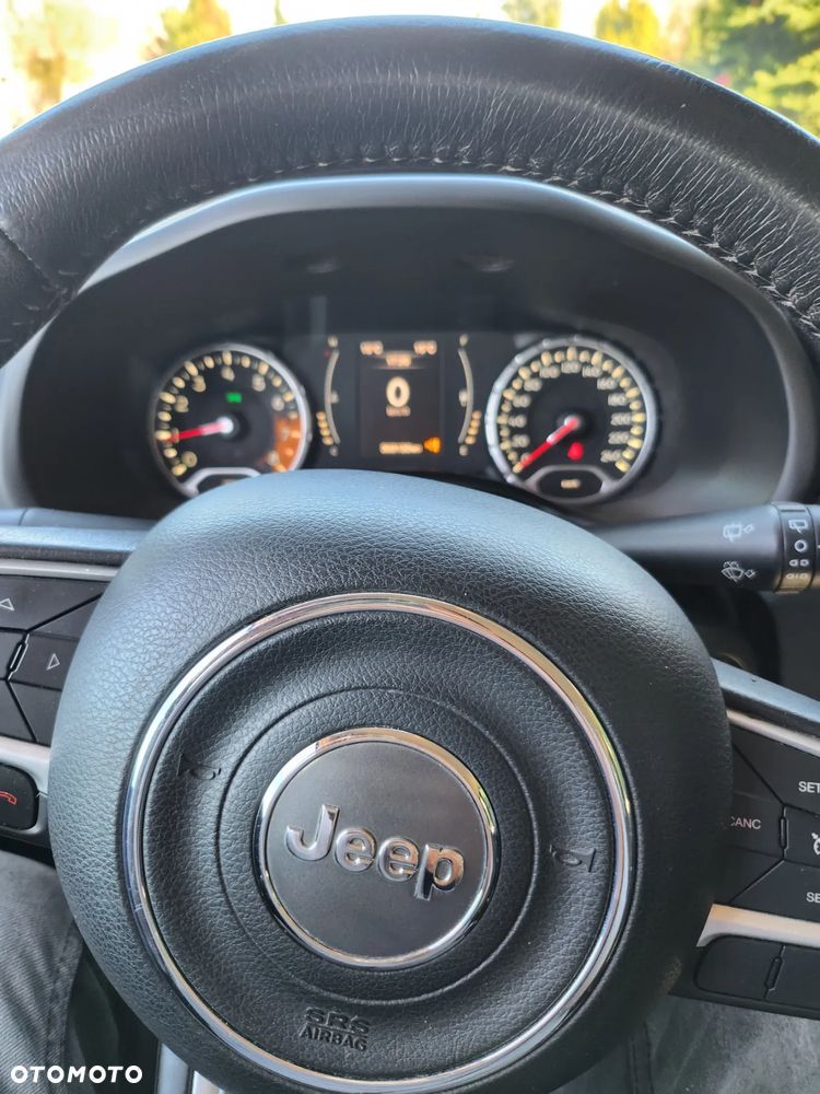 Jeep Renegade - 10