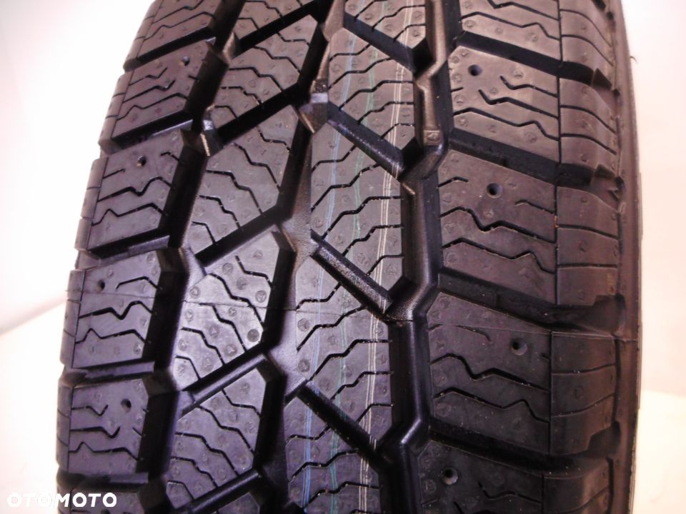 1x Opona 215/65R16C GoodYear Cargo Ultra Grip Zapas 2011 rok - 2