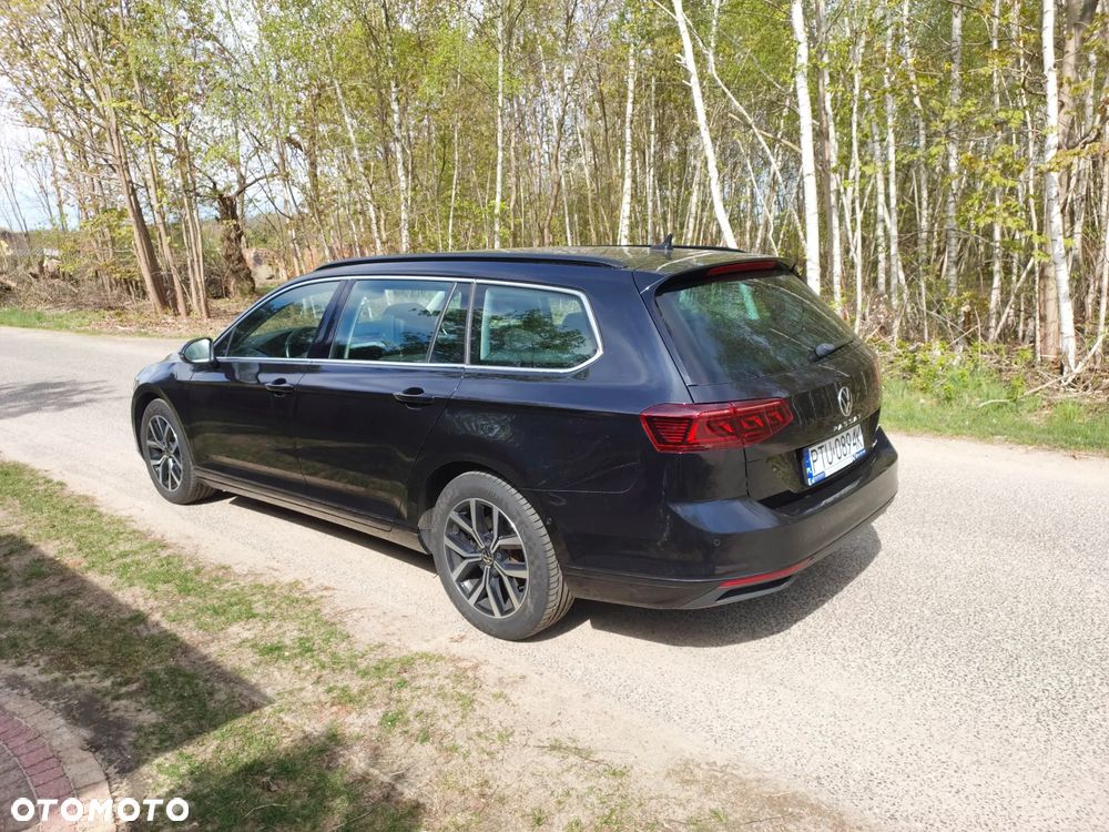 Volkswagen Passat 2.0 TDI SCR DSG 4Motion Elegance - 7
