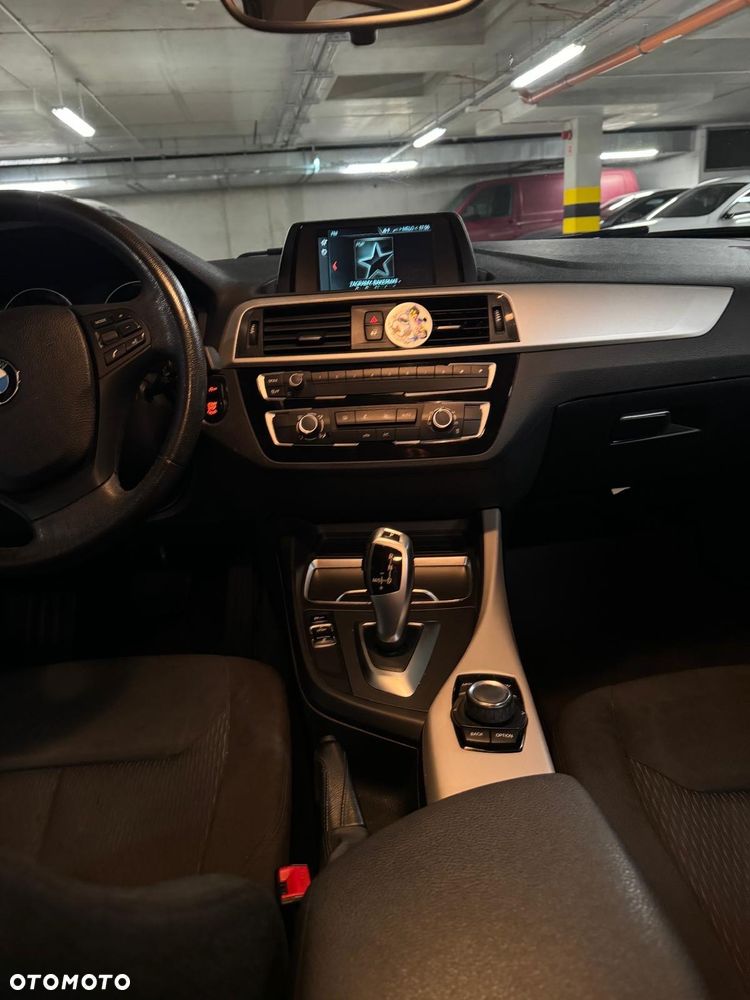 BMW Seria 1 118i - 6
