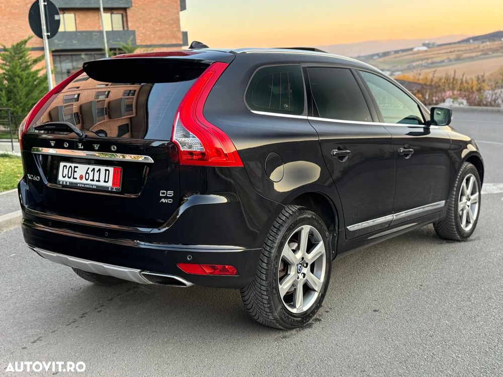 Volvo XC 60 D5 AWD Aut. Summum - 10