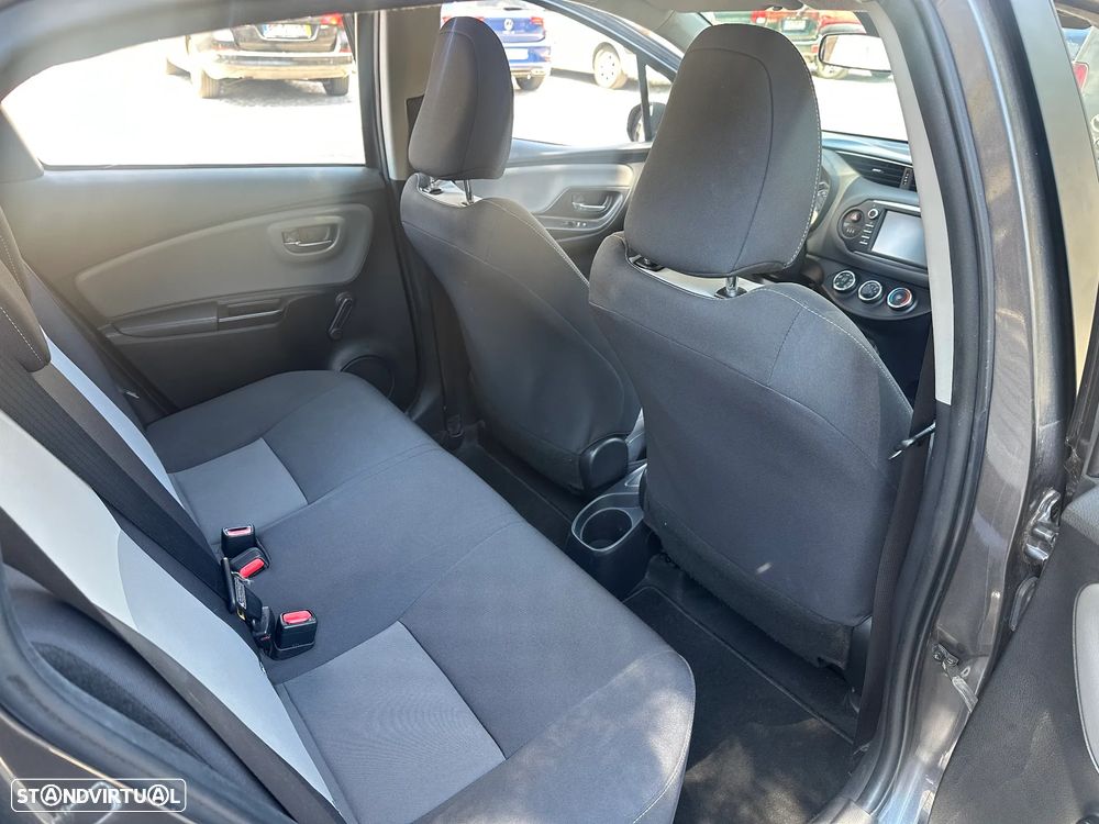 Toyota Yaris 1.0 VVT-i Comfort+P.Style - 13