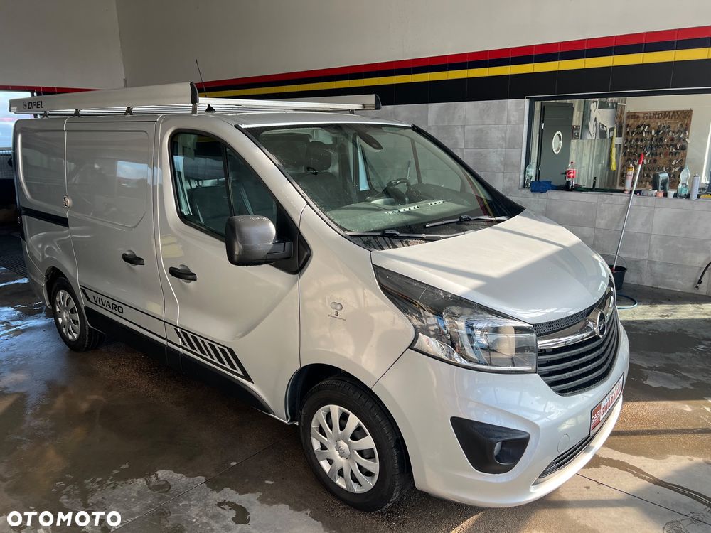 Opel Vivaro - 8