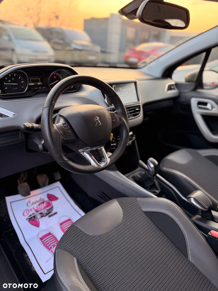 Peugeot 2008 PureTech 110 Stop&Start Allure - 21