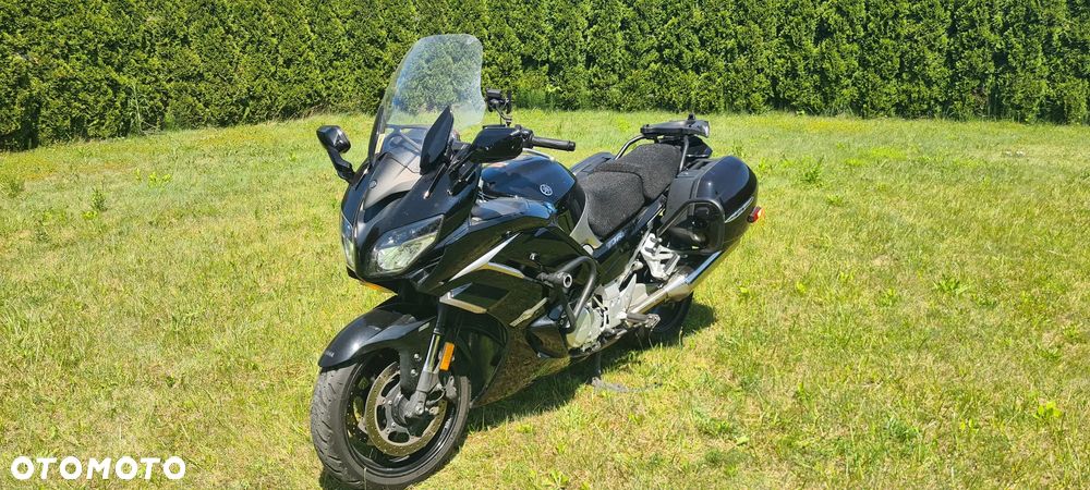 Yamaha FJR - 2