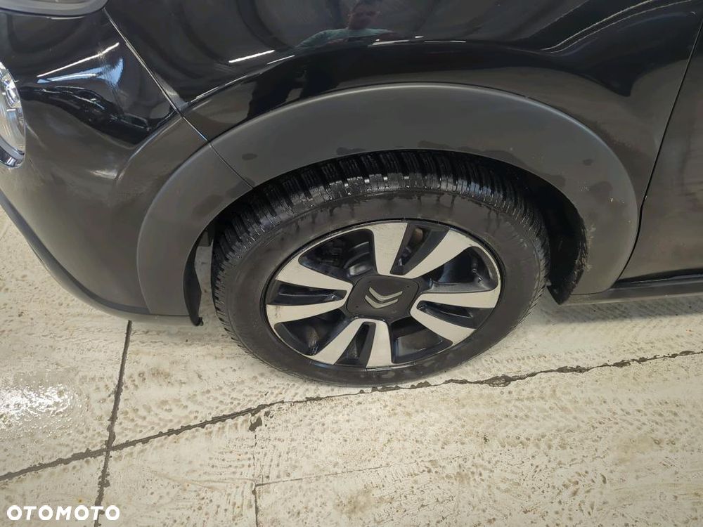 Citroën C3 1.2 PureTech Shine EAT6 - 23