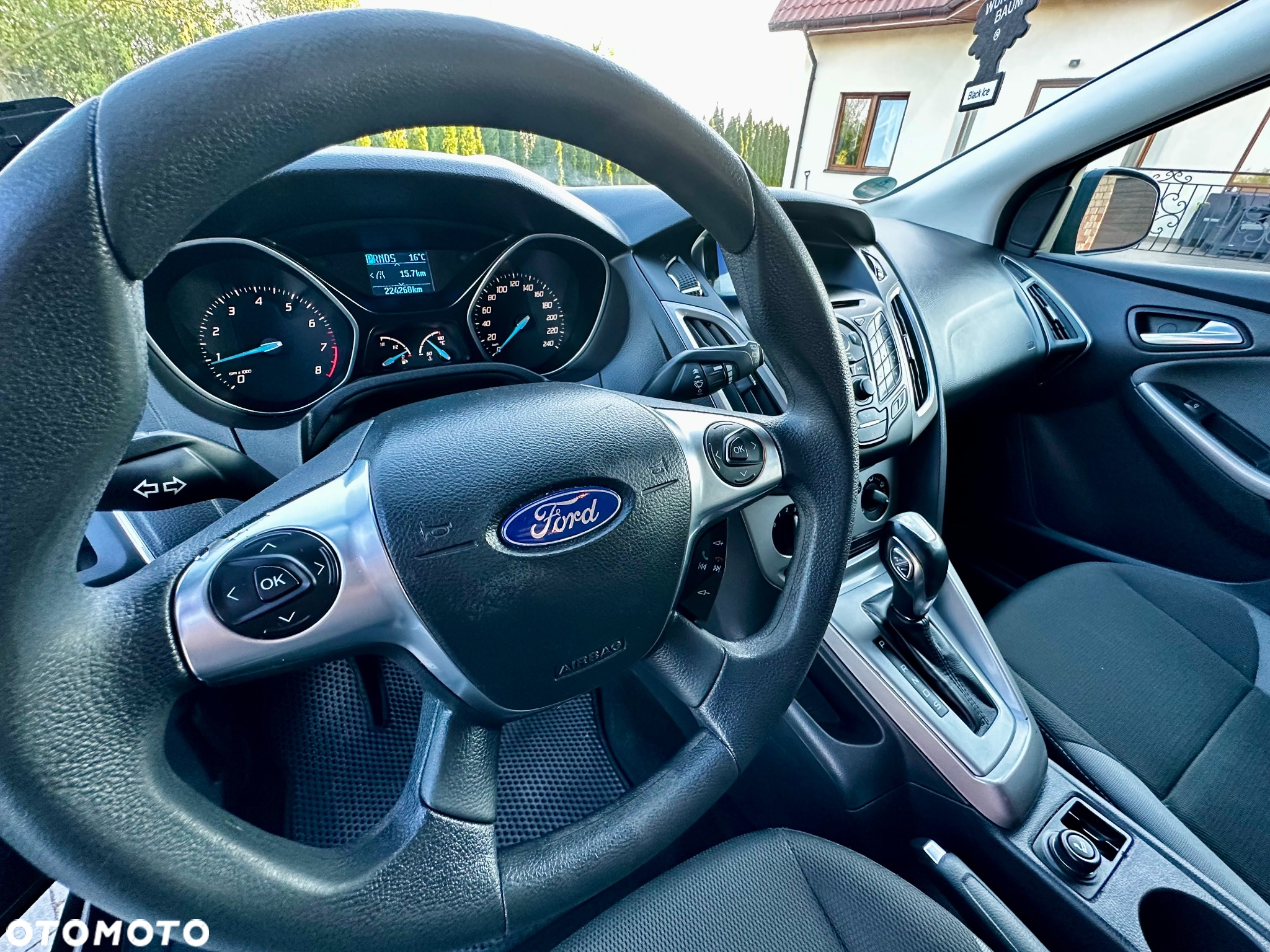 Ford Focus - 32