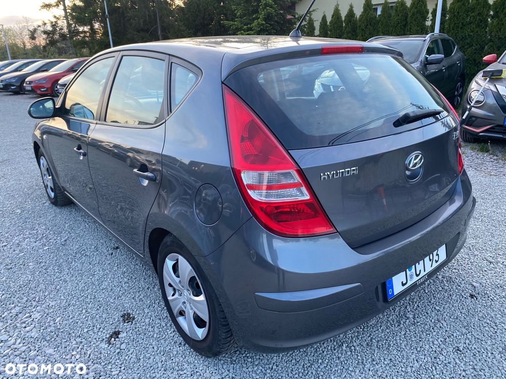 Hyundai i30 1.4 Comfort - 13
