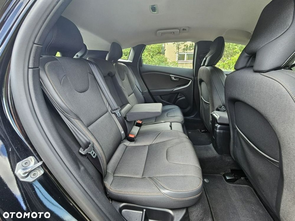 Volvo V40 D2 Geartronic Momentum - 18