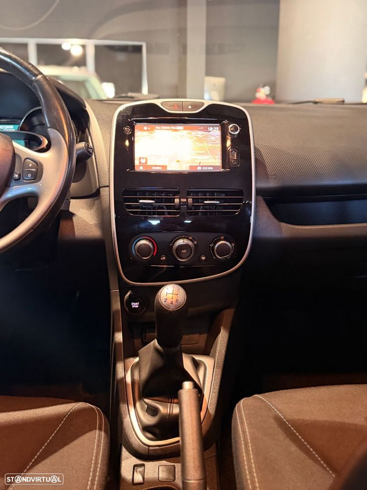 Renault Clio 1.0 TCe Limited - 27