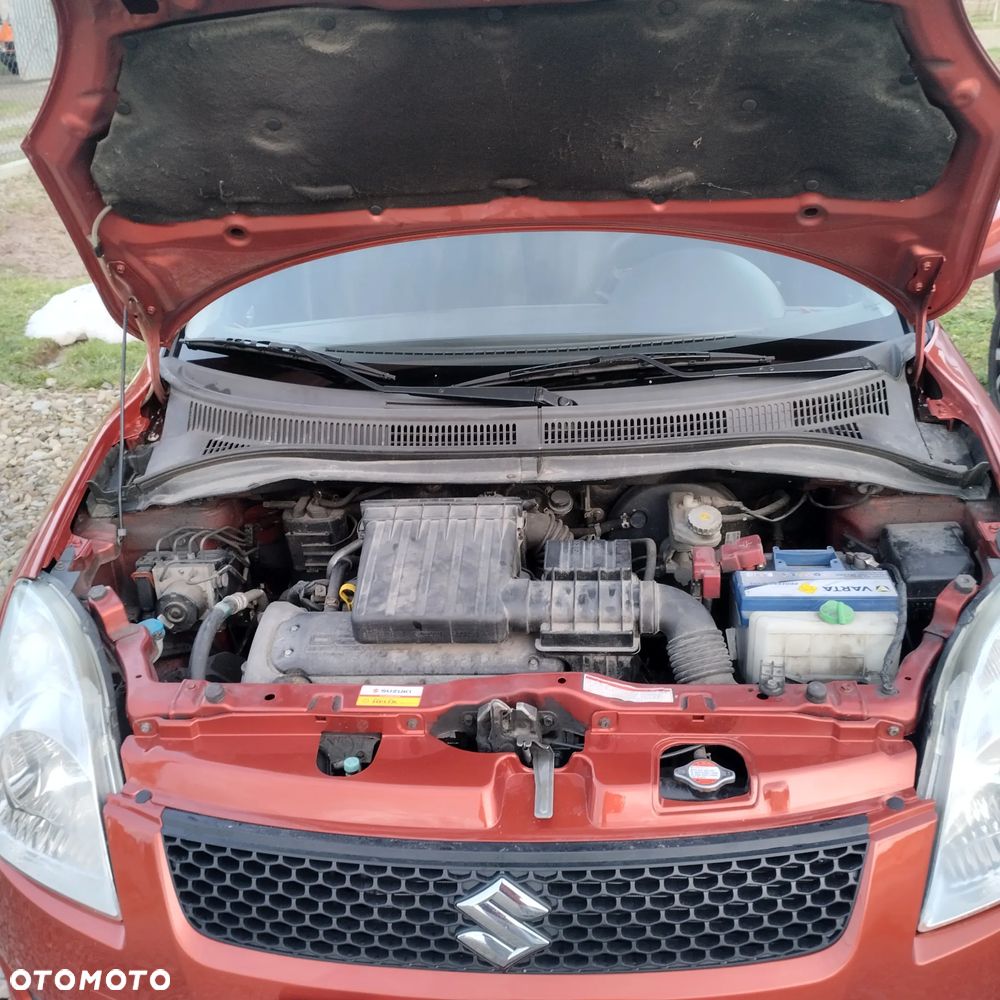 Suzuki Swift 1.3 Sakura - 16