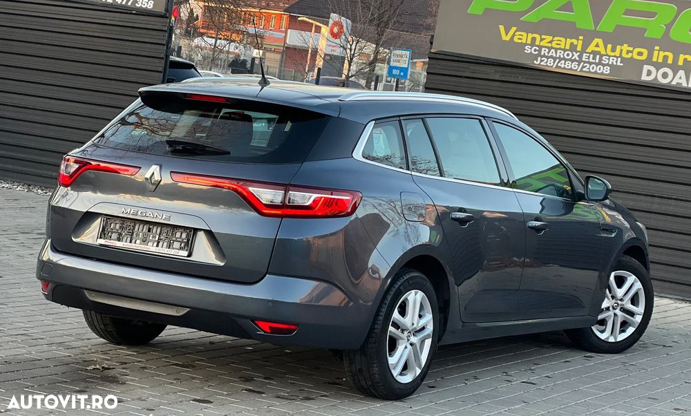 Renault Megane Grandtour TCe 140 GPF BUSINESS EDITION - 4