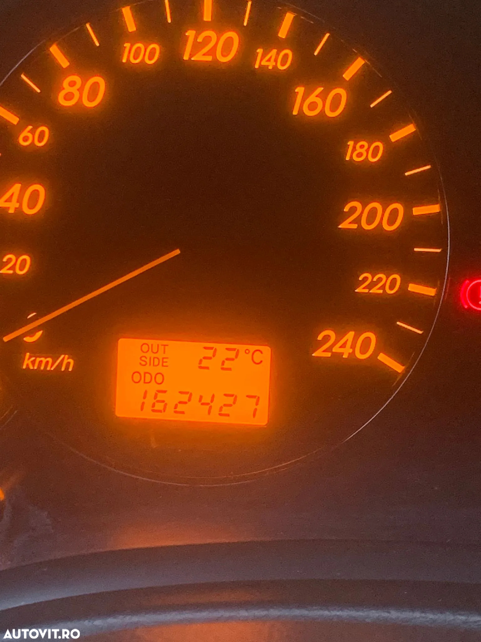 Toyota Avensis - 4