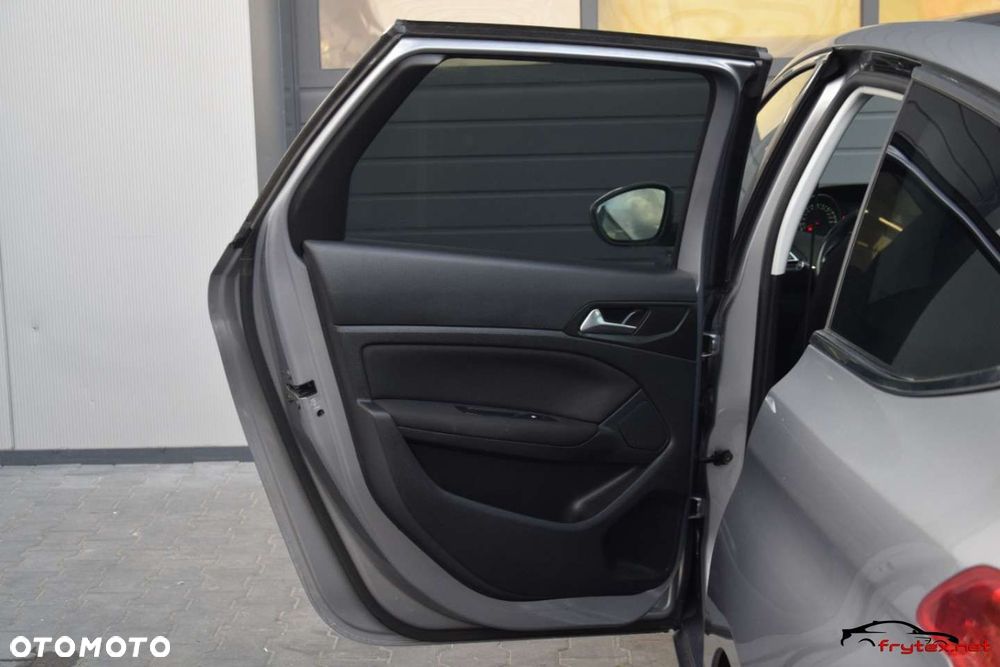 Peugeot 308 - 19