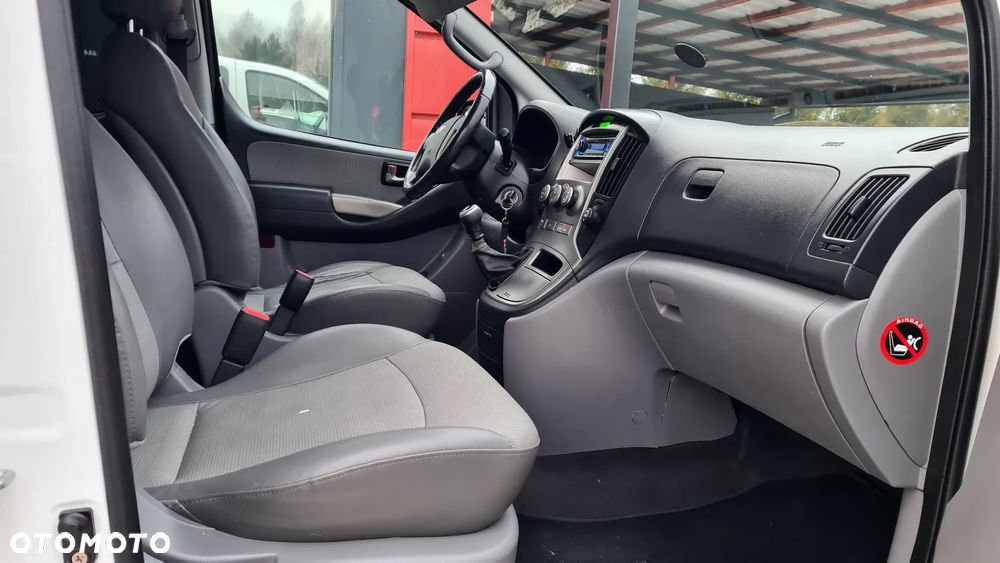 Hyundai H-1 2.5 CRDi Travel Family - 25