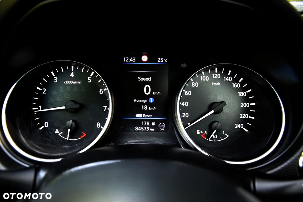 Nissan Qashqai 1.3 DIG-T N-Connecta - 27