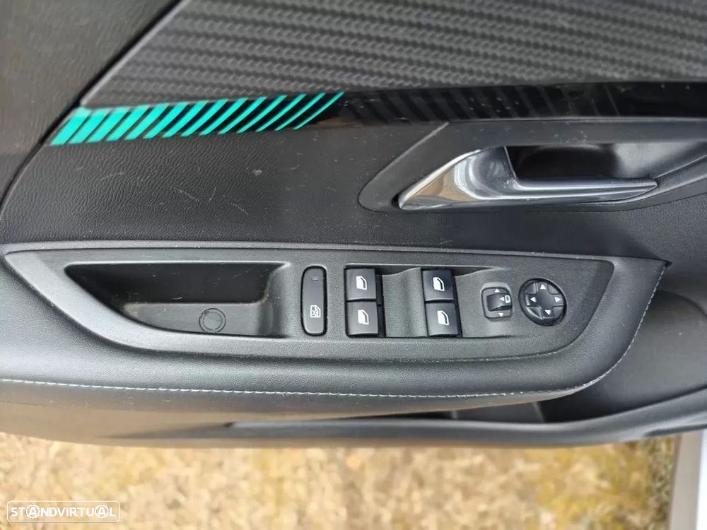 Peugeot e-208 50 kWh Allure Pack - 24