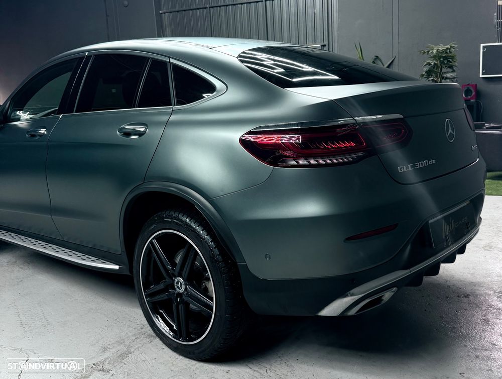 Mercedes-Benz GLC 300 de Coupe 4Matic 9G-TRONIC AMG Line - 18
