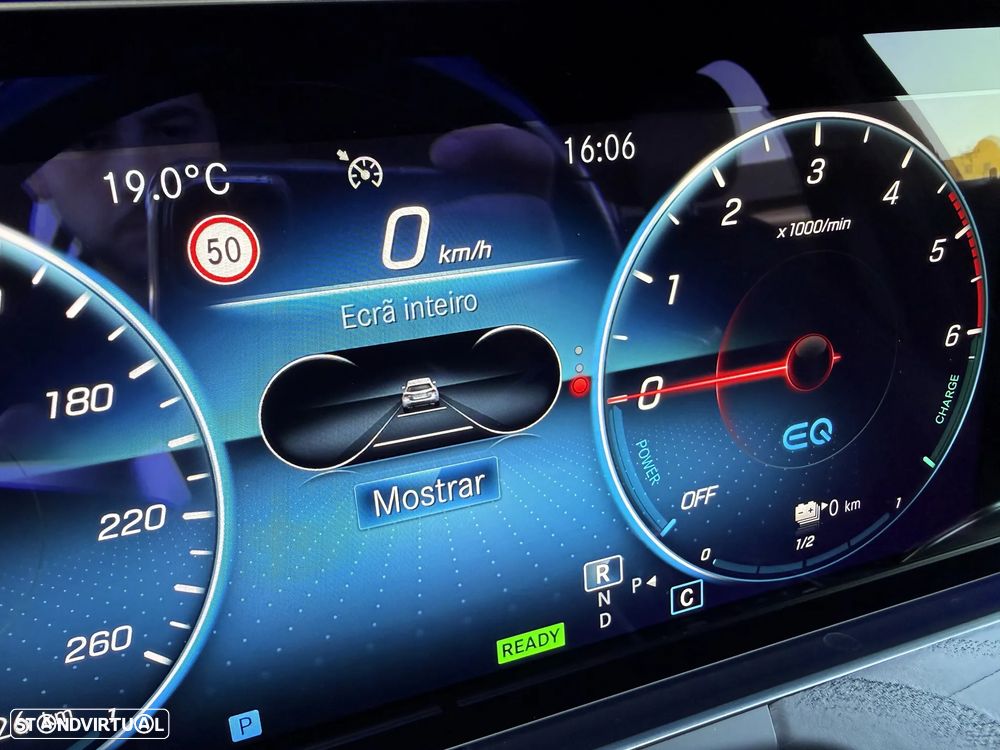 Mercedes-Benz E 300 de AMG Line - 40