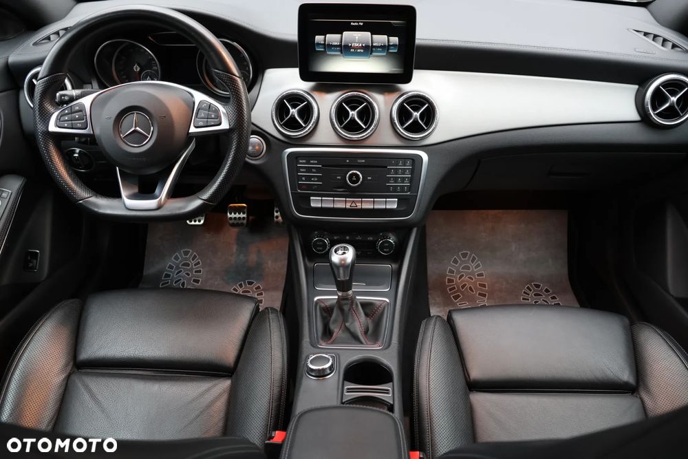 Mercedes-Benz CLA 180 d AMG Line - 26