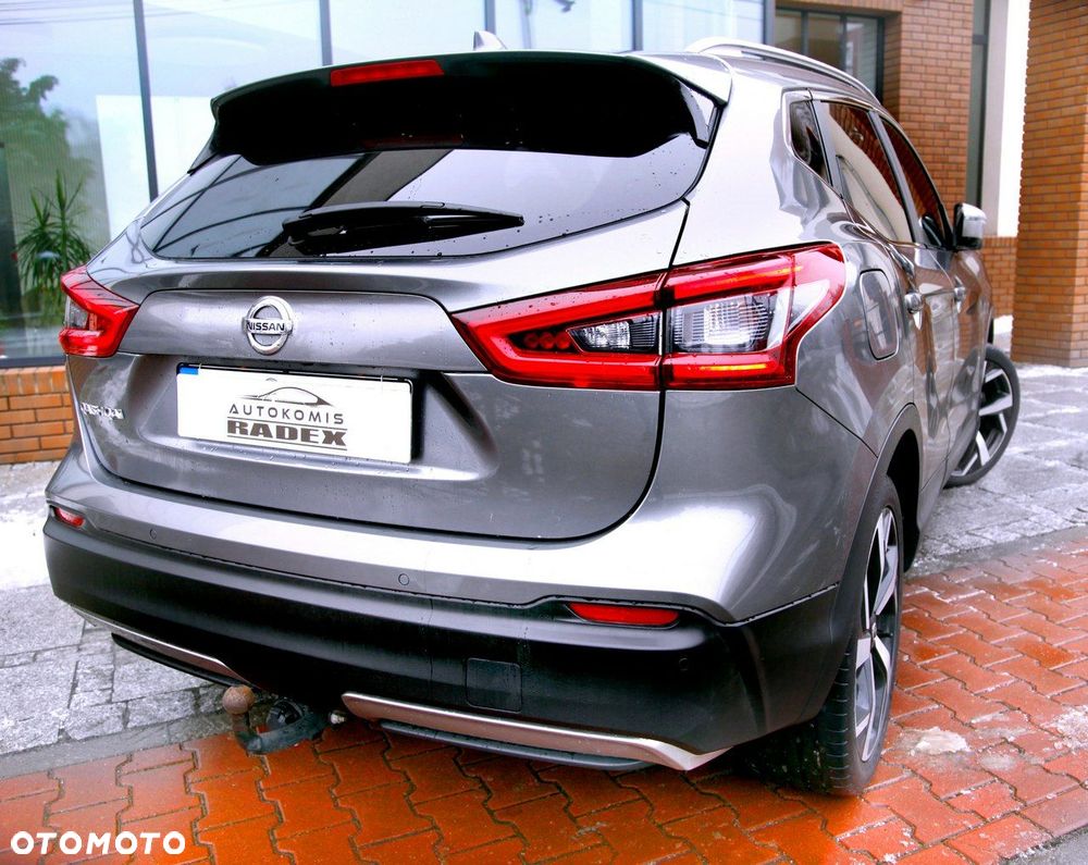 Nissan Qashqai 1.2 DIG-T Xtronic TEKNA+ - 32