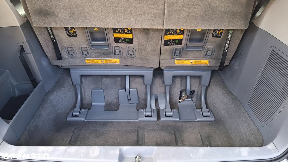 Toyota Sienna ver-3-5-v6-se - 24