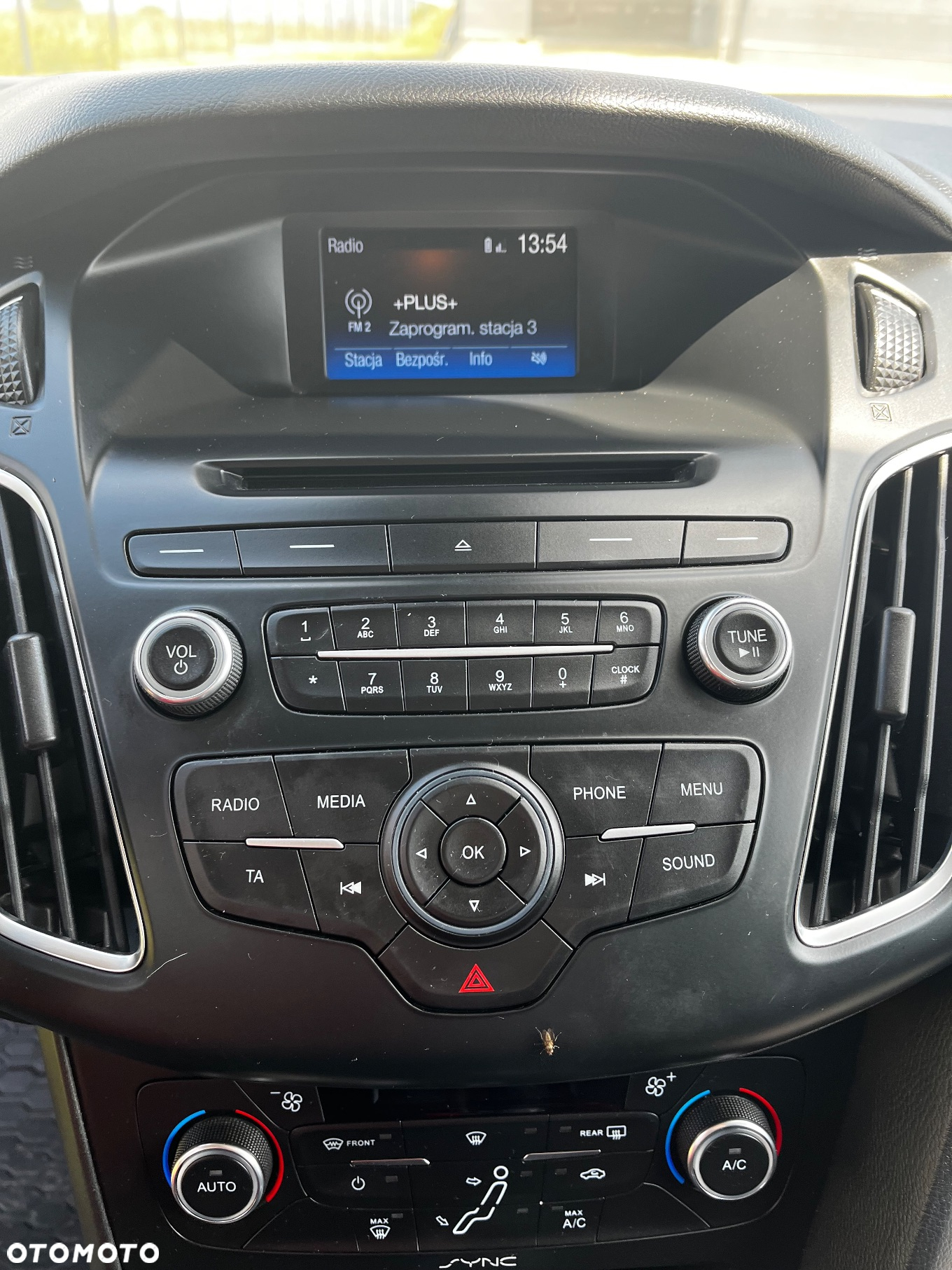 Ford Focus 1.5 EcoBoost Active - 14