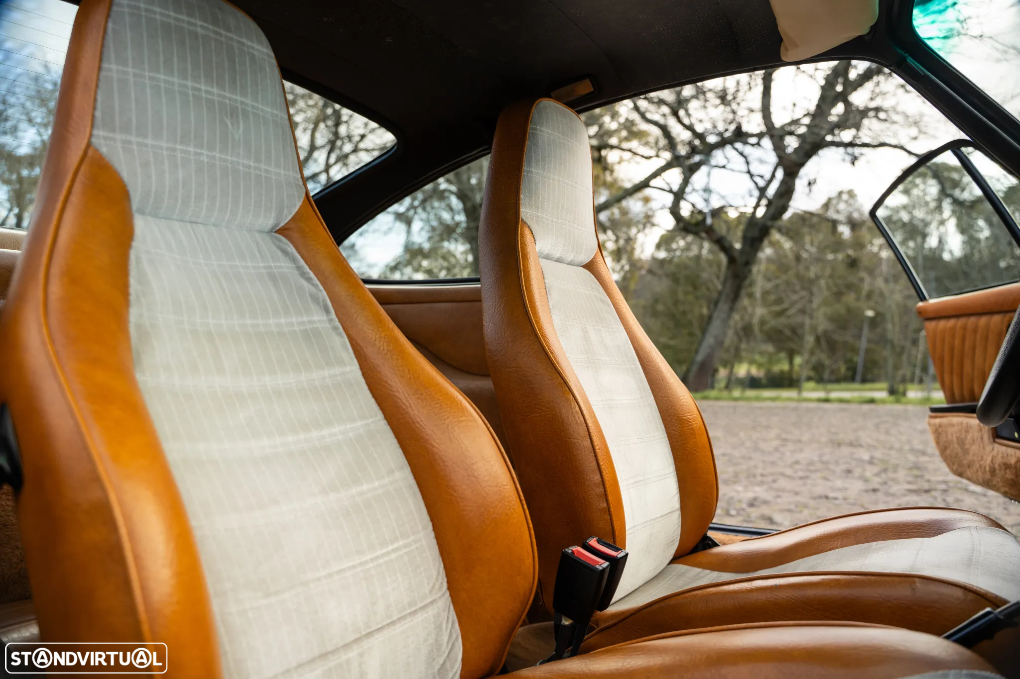 Porsche 911 Série G - 17
