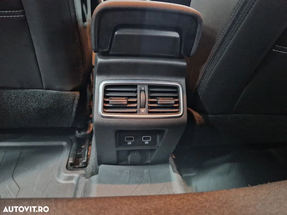 Renault Megane Blue dCi 116 Zen - 23